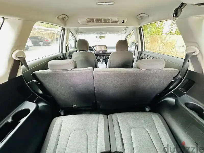 هيونداي ستاريا 2025