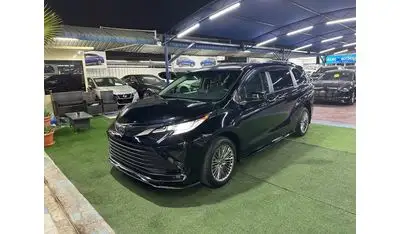 تويوتا سيينا Toyota Sienna 2023 2.5L XLE HYBRID
