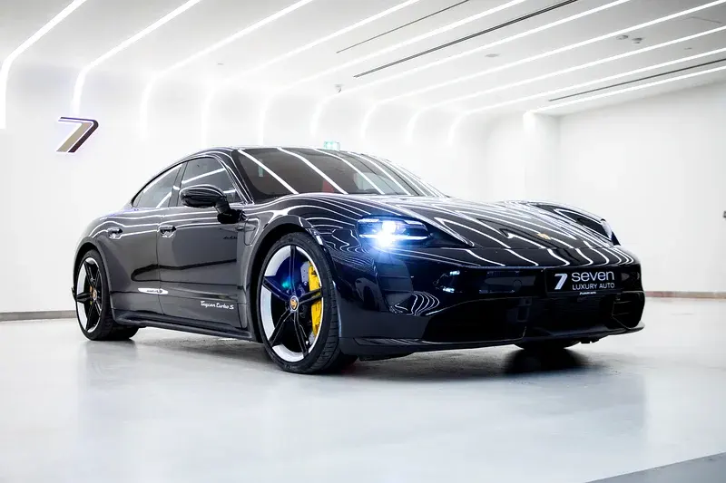 بورش تايكان 2021