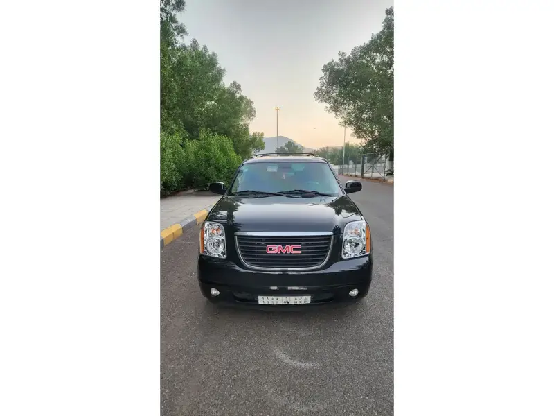 GMC Yukon XL 2010