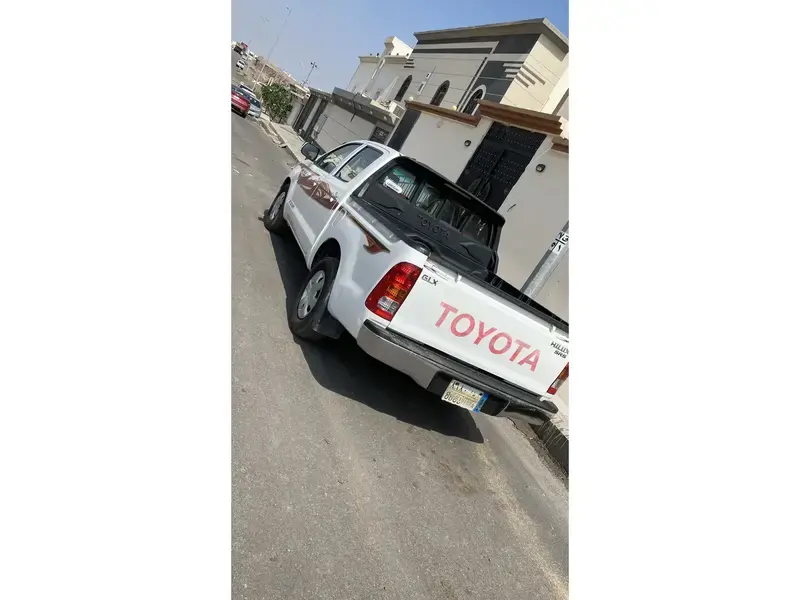 تويوتا هايلكس 2010