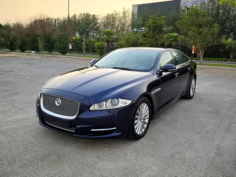 Jaguar XJ 2015