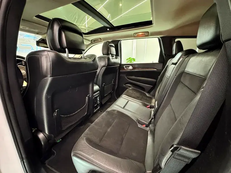 جيب جراند شيروكي 2014