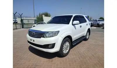 Toyota Fortuner SR5 TOYOTA FORTUNER 2012- WHITE - PETROL KMS 195970 -LHD- AUTO || MHFYX59G5C8029872 LOCAL /EXPORT.