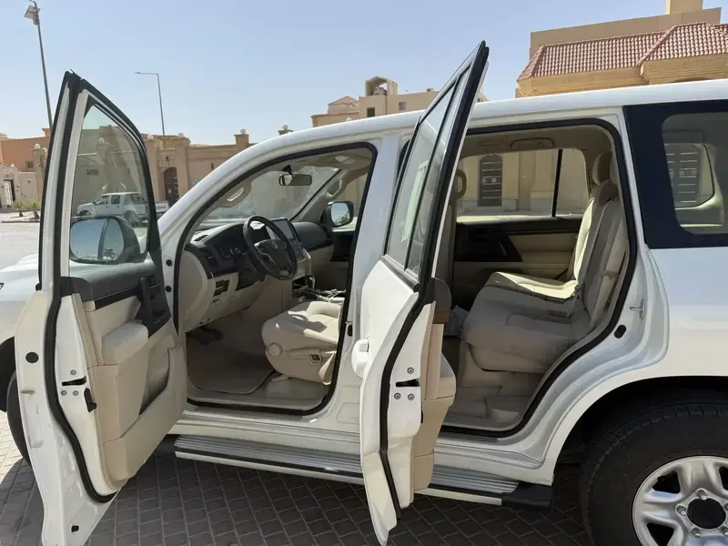 Toyota Land Cruiser Wagon 2021