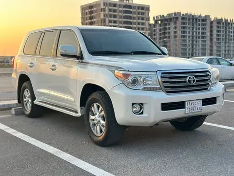 تويوتا لاند كروز 2012