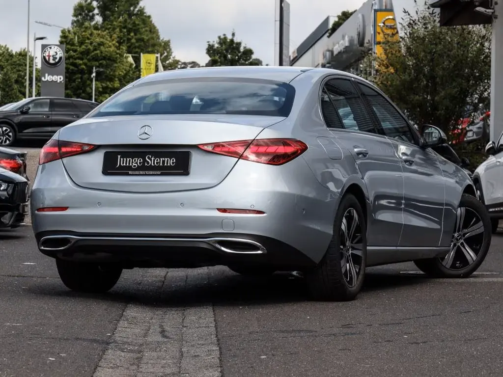 Mercedes Benz C Class 2024