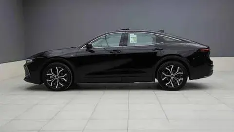 تويوتا Crown 2025 الجديد