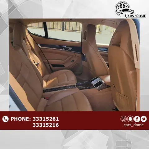 Porsche Panamera 4S 2010