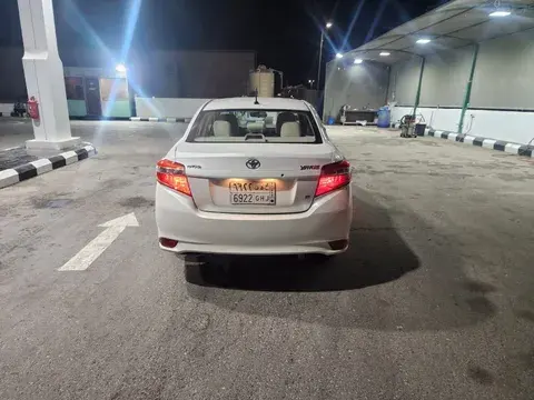 تويوتا يارس 2017