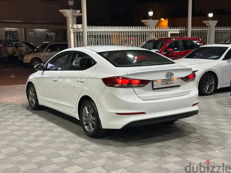 هيونداي إلانترا 2017