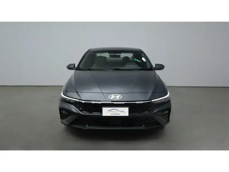 هيونداي إلنترا سمارت 2025