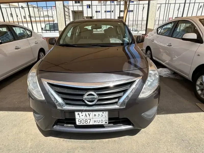 Nissan Sunny 2021