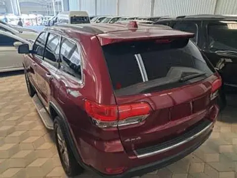 جيب شيروكي 2015