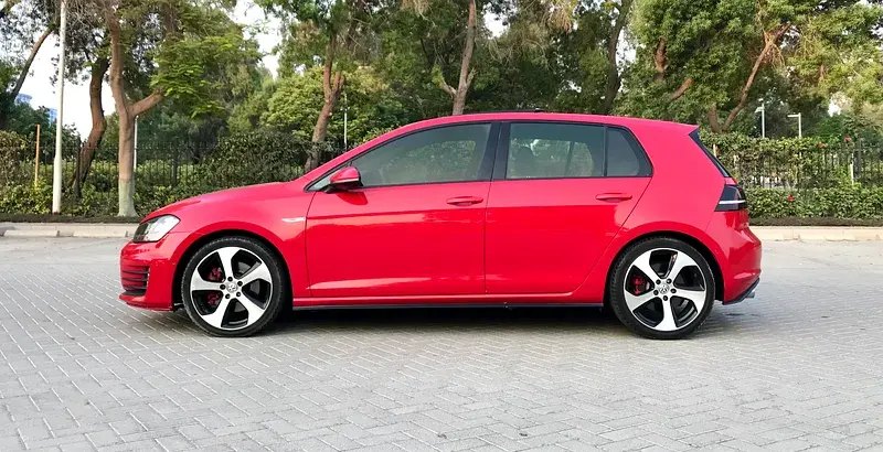 فولكس واجن جولف 2015