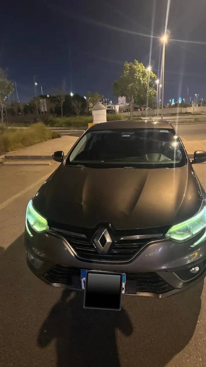 رينو ميجان 2021