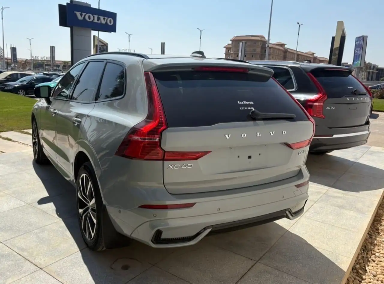فولفو XC 60 2024