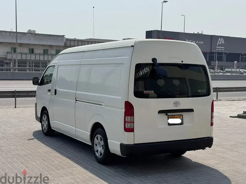 Toyota Hiace 2017