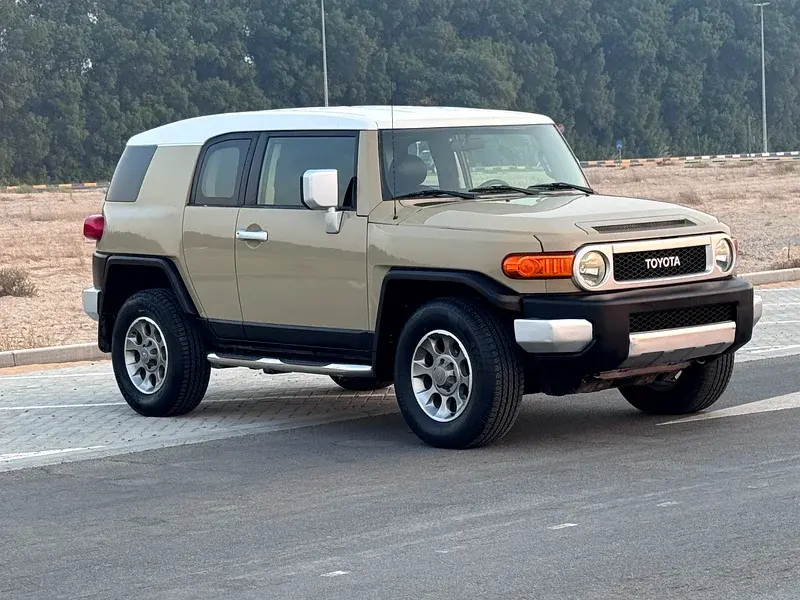تويوتا اف جي كروزر 2013