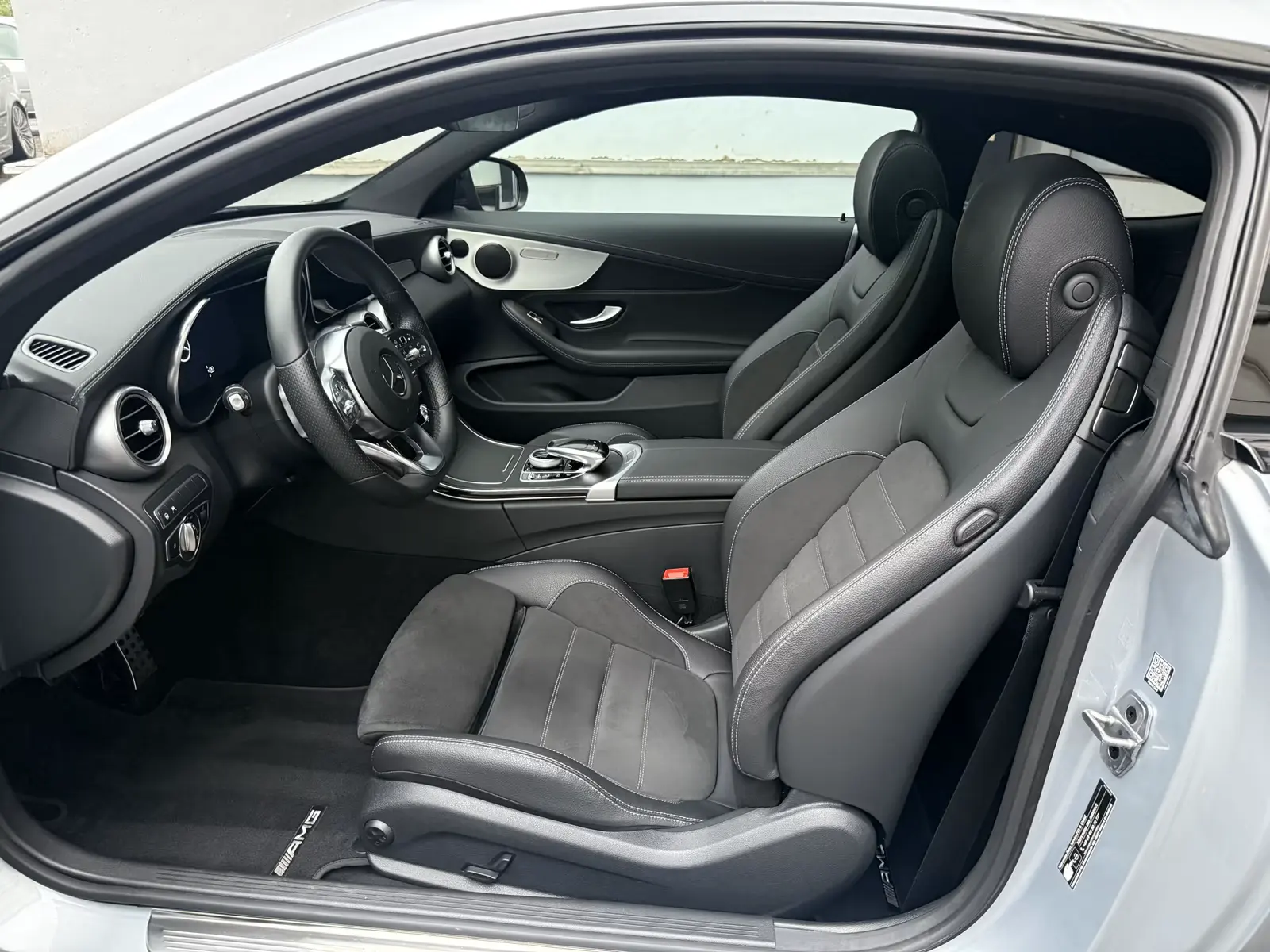 Mercedes Benz C Class 2024