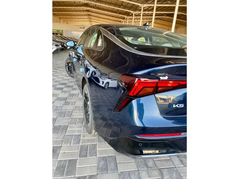 KIA K5 2025