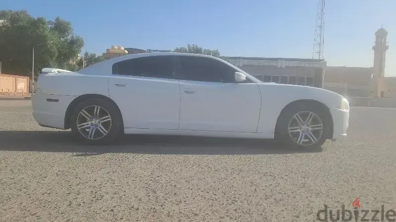 دودج تشارجر 2013