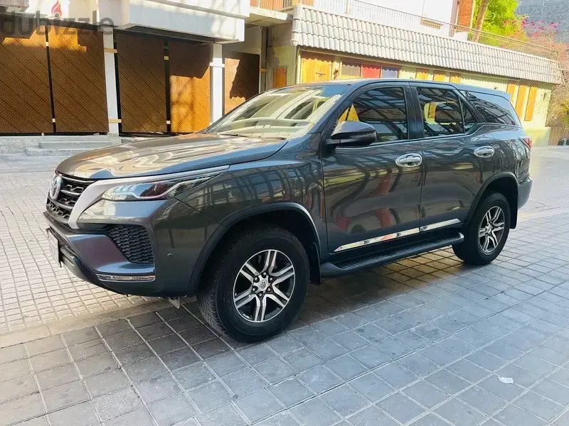 Toyota Fortuner 2022