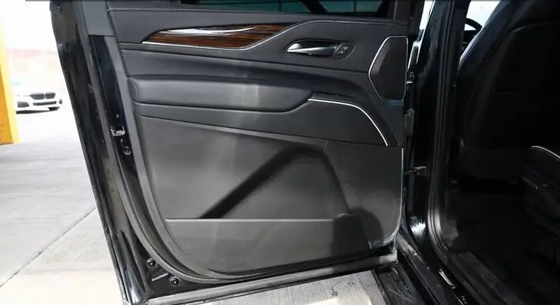 كاديلاك اسكاليد 2023