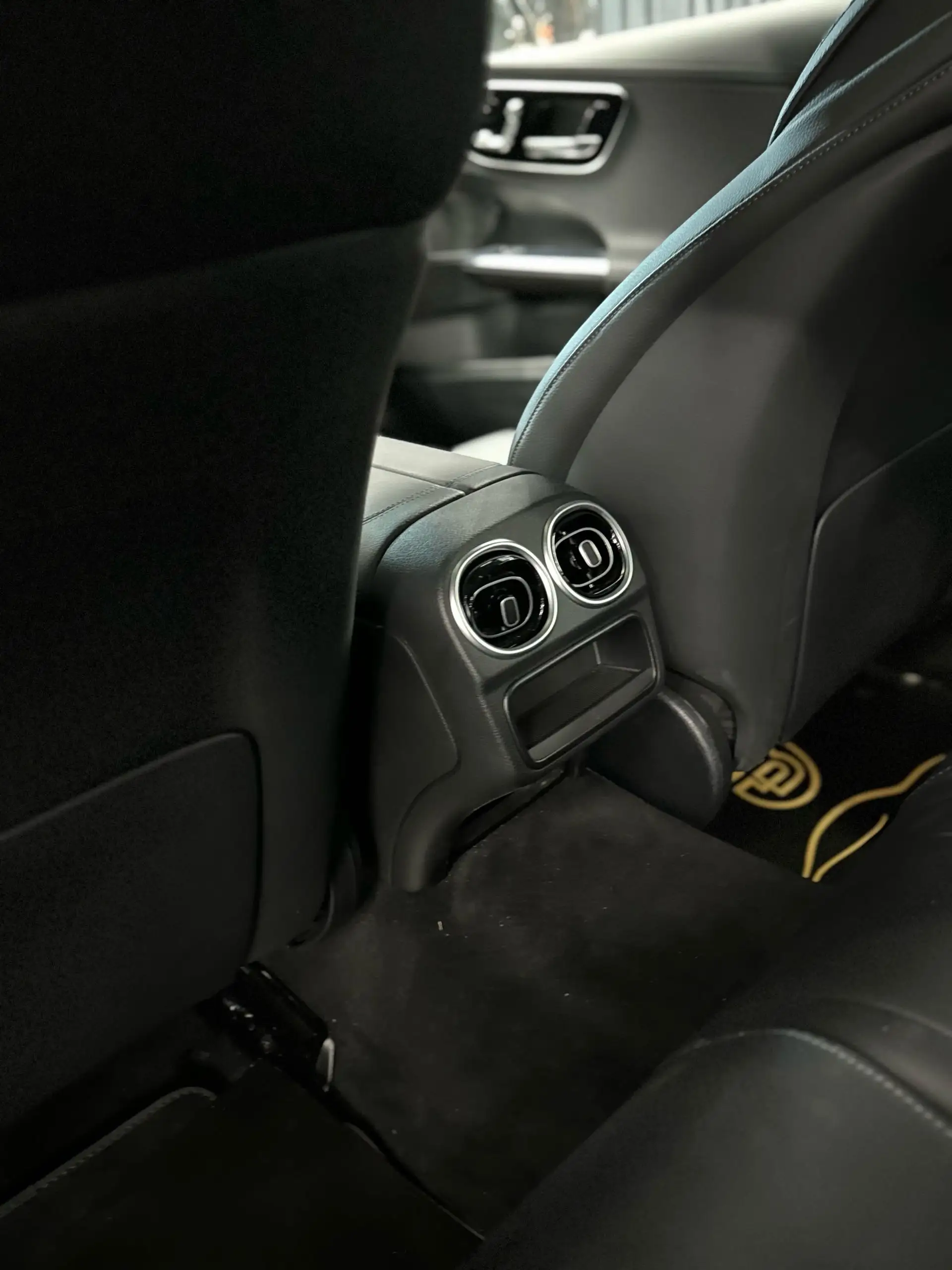 Mercedes Benz C Class 2023