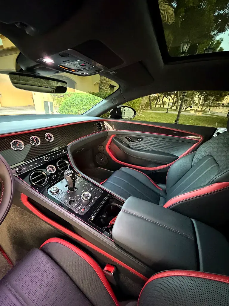 بنتلي كونتيننتال 2025