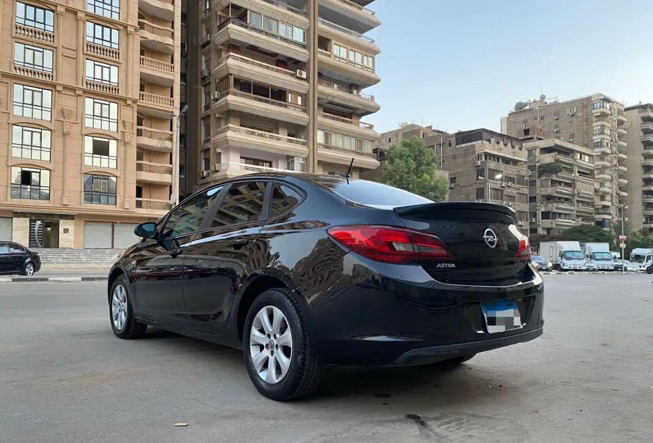 أوبل أسترا 2017