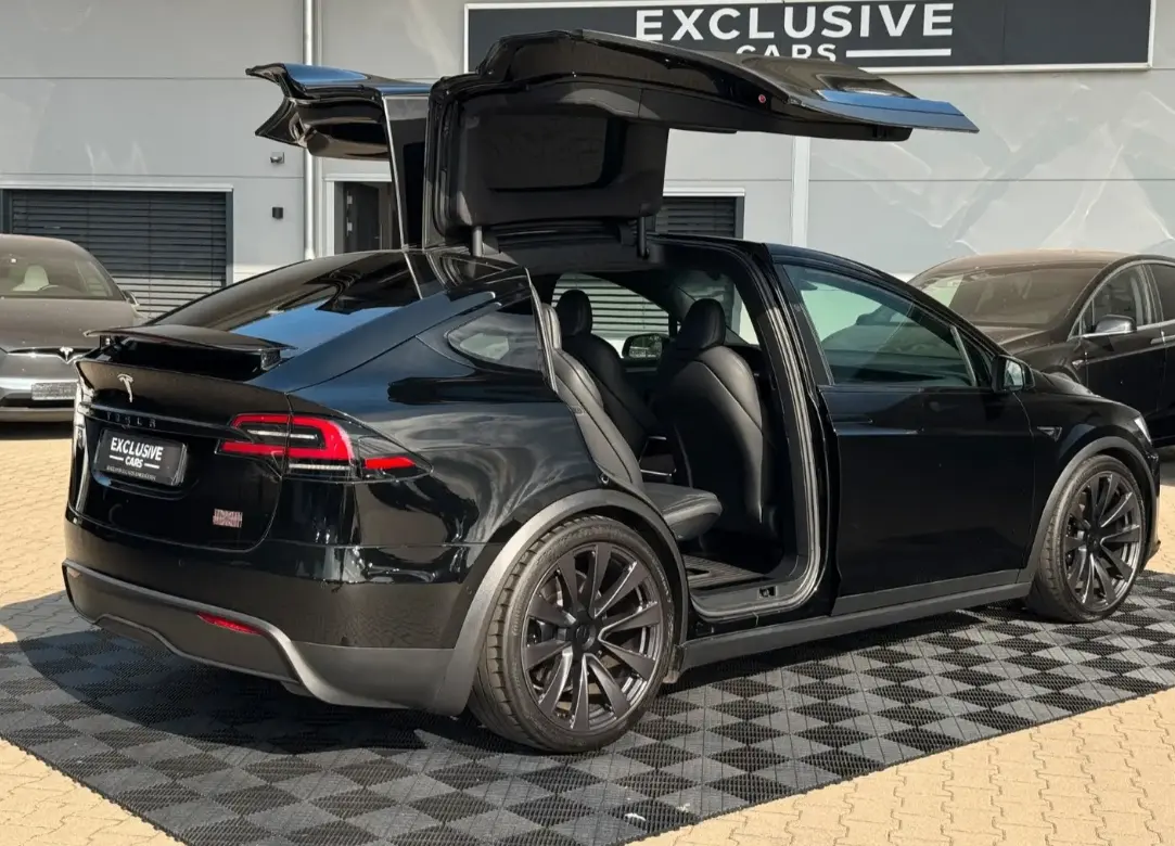 تسلا موديل اكس 2023