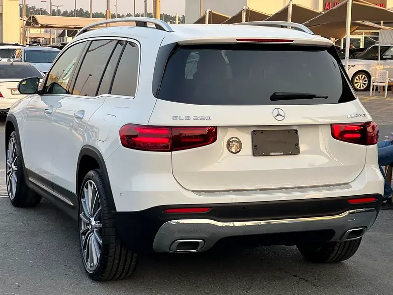 مرسيدس بنز GLB Class 2025