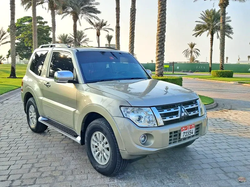 ميتسوبيشي باجيرو 2014