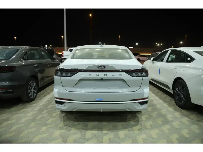 فورد توروس امبيانتى 2025