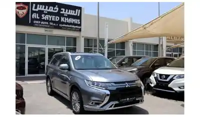 Mitsubishi Outlander PHEV Instyle Premium ACCIDENTS FREE - GCC - ORIGINAL PAINT - ENGINE HYBRID - FULL OPTION