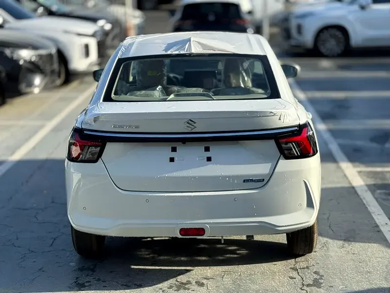 GLX 1.2L Hybrid 2025 