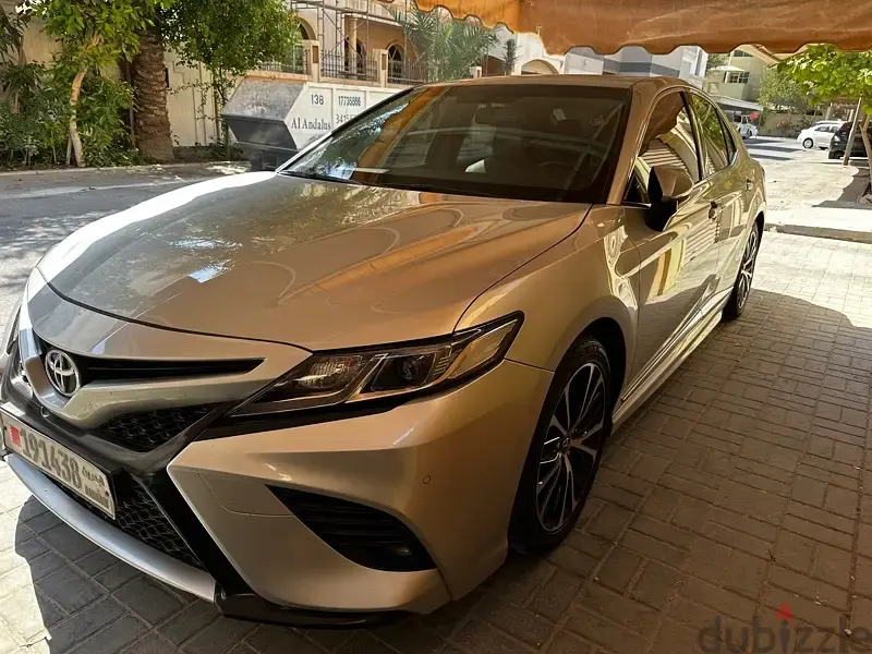 Toyota Camry 2019