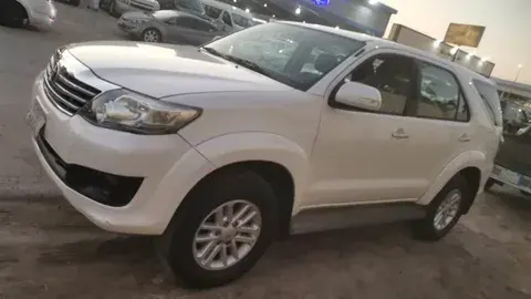 Toyota Fortuner 2015