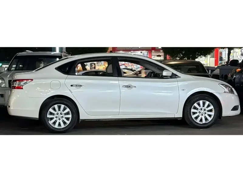 Nissan Sentra 2018