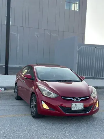 هيونداي إلنترا 2015