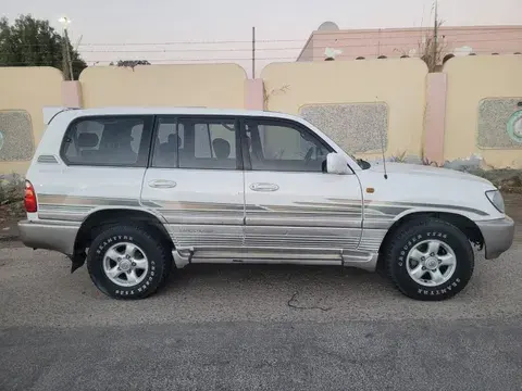 تويوتا لاند كروز 2002