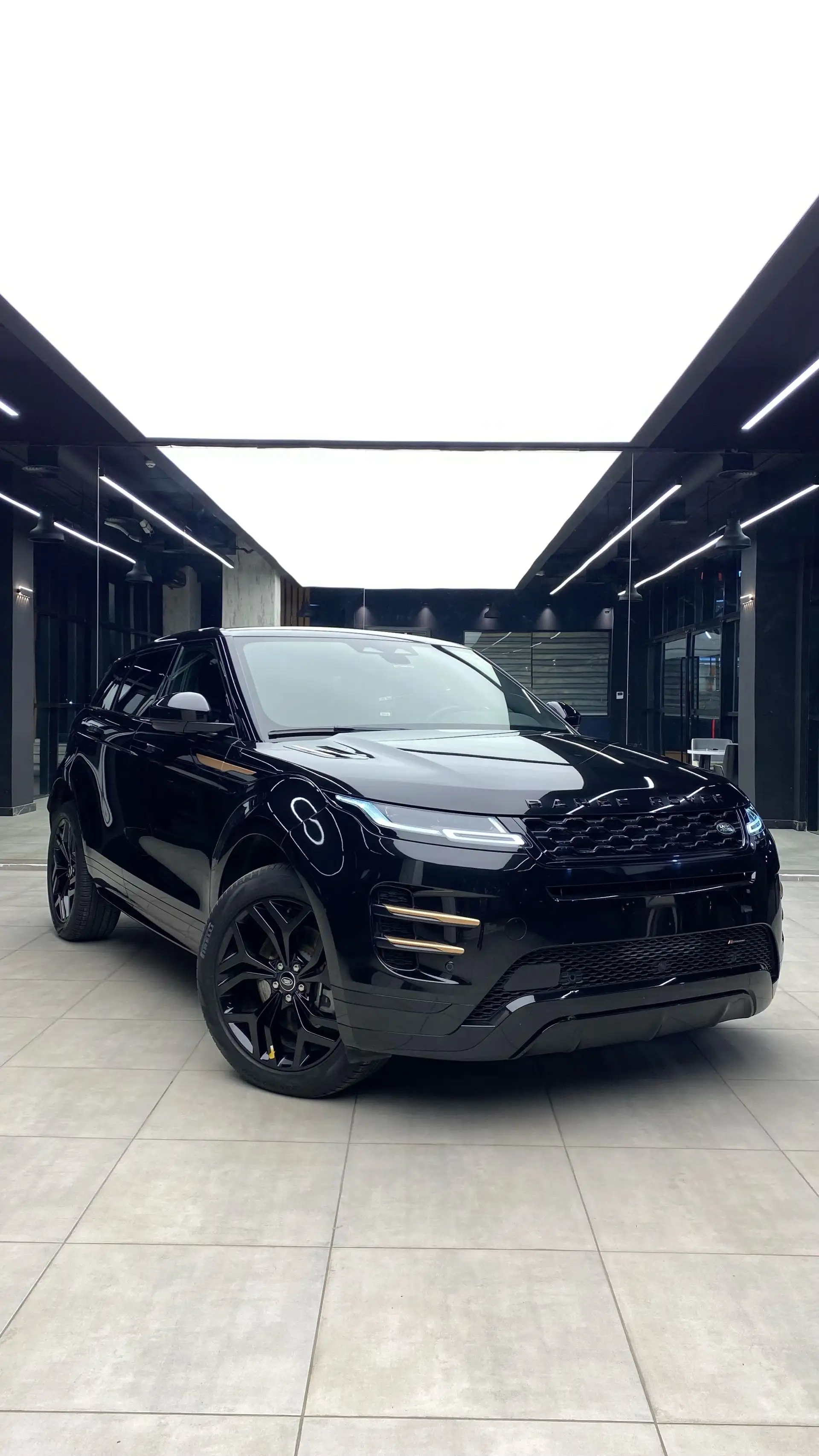 Land Rover Range Rover Evoque 2023