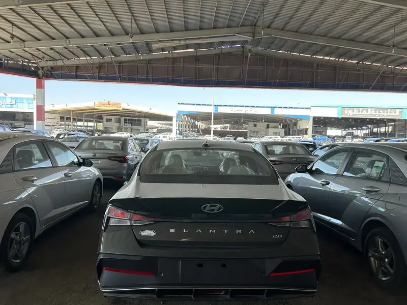 هيونداي إلنترا 2025 سمارت مكينة 2000 سي سي