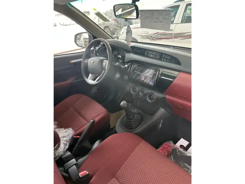 تويوتا هايلكس 2025 HILUX SC 2.4 PICK UP DIESEL MANUAL 4X2 GL 2025
