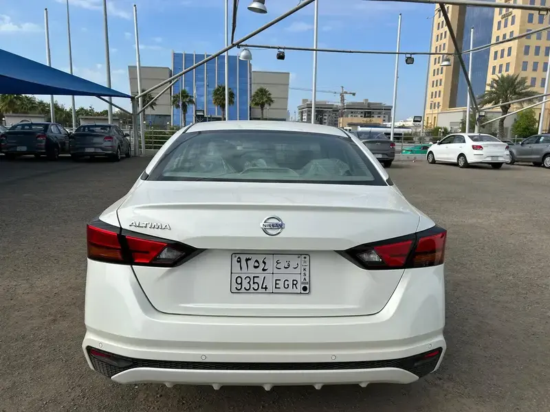 Nissan Altima 2022