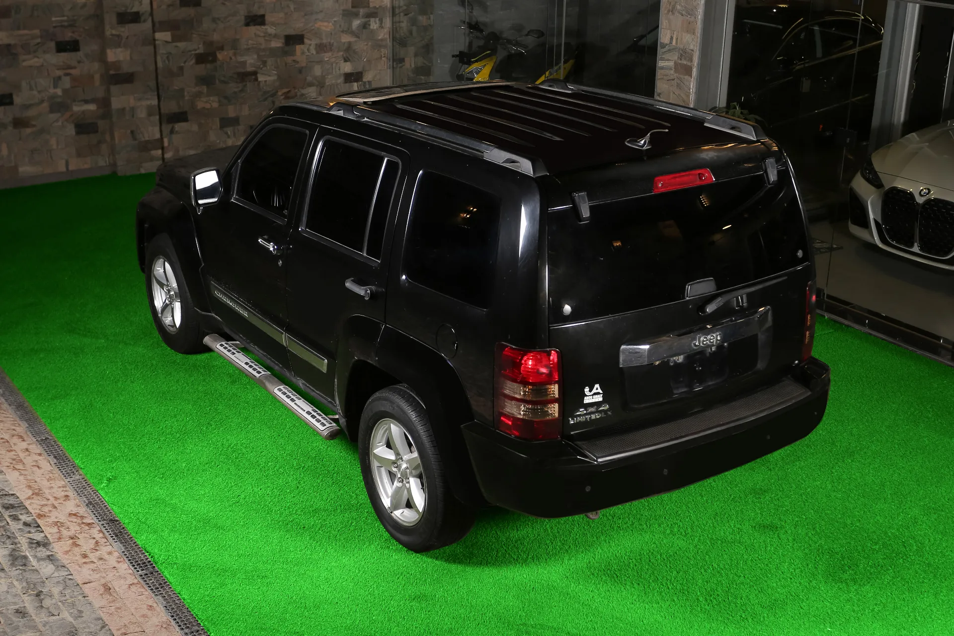 جيب شيروكي 2013