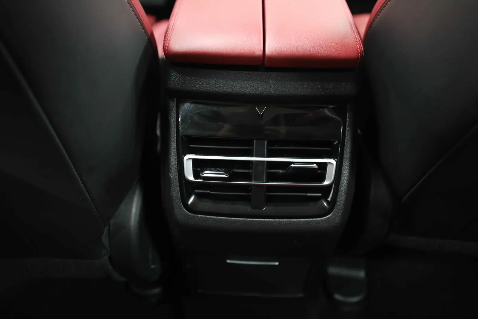 GCC | CS85 | 1,200 AED Monthly | Free Insurance and Registration