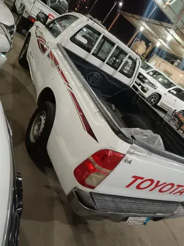 تويوتا هيلوكس 2015