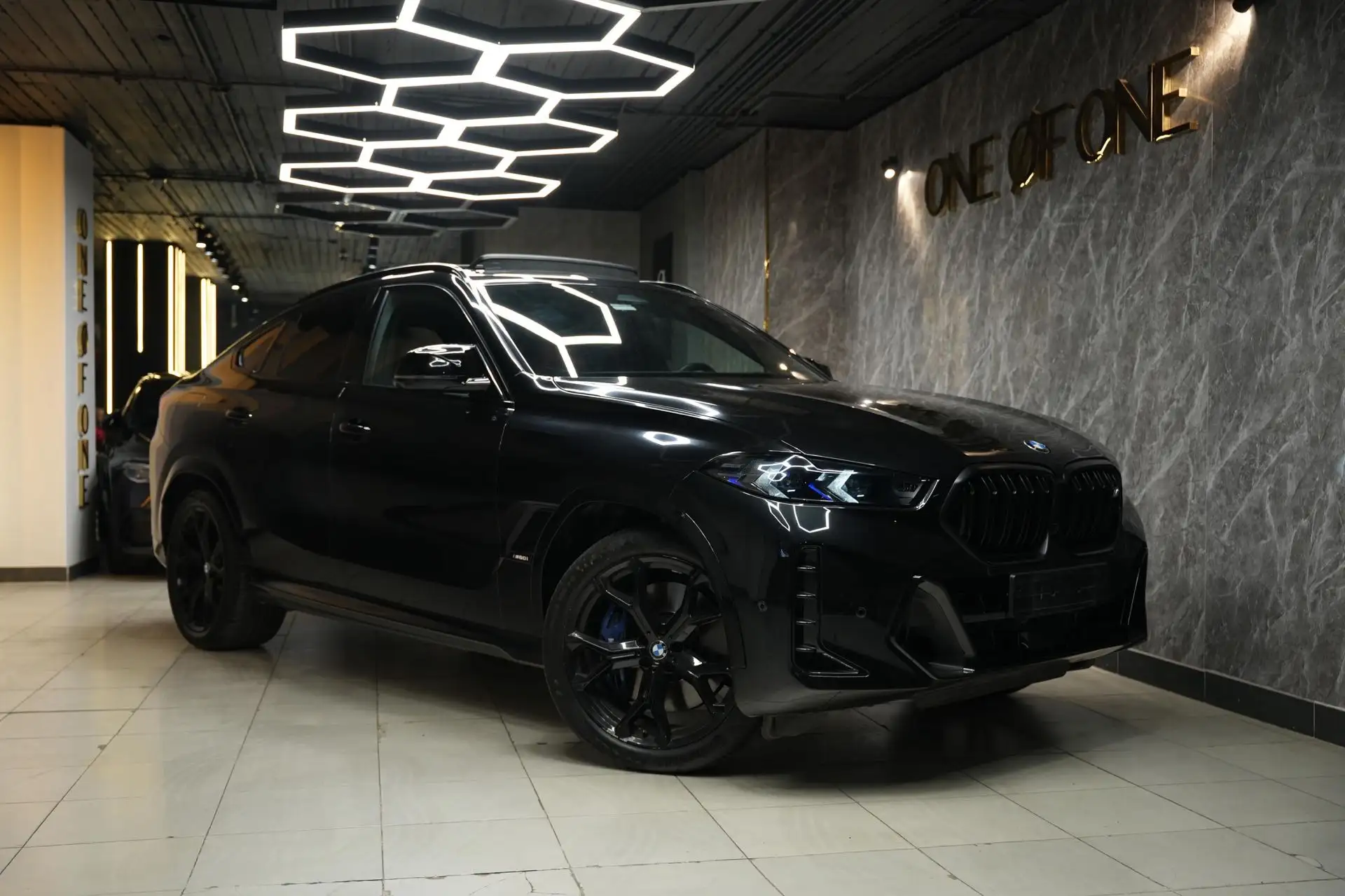 بي أم دبليو X6 2024